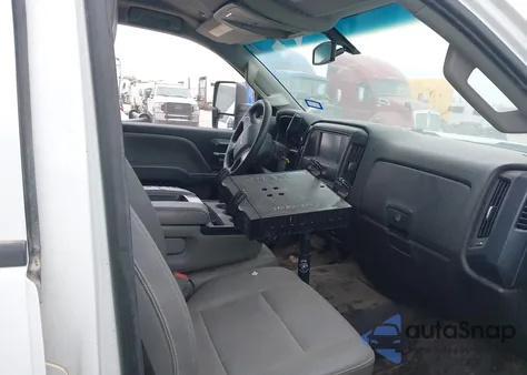 2019 Chevrolet Silverado 2500Hd Wt z USA, uszkodzony, nr VIN 2GC2KREG9K1144490